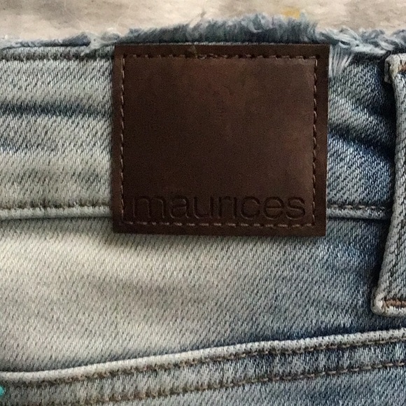 Cute Jean Skirt front and back pockets fringed hem - Picture 5 of 5